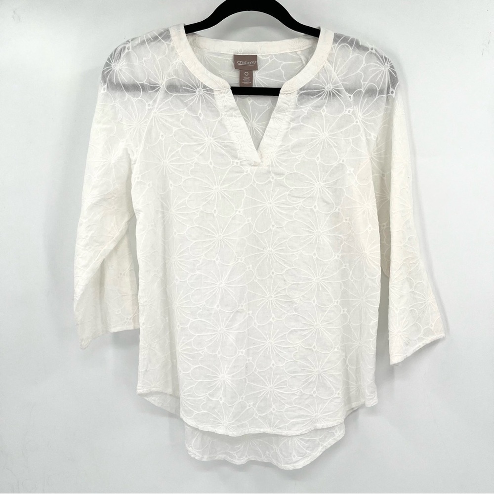 CHICO'S White Floral Print Popover Blouse VNeck 3/4 Sleeve Flower Embroidered S